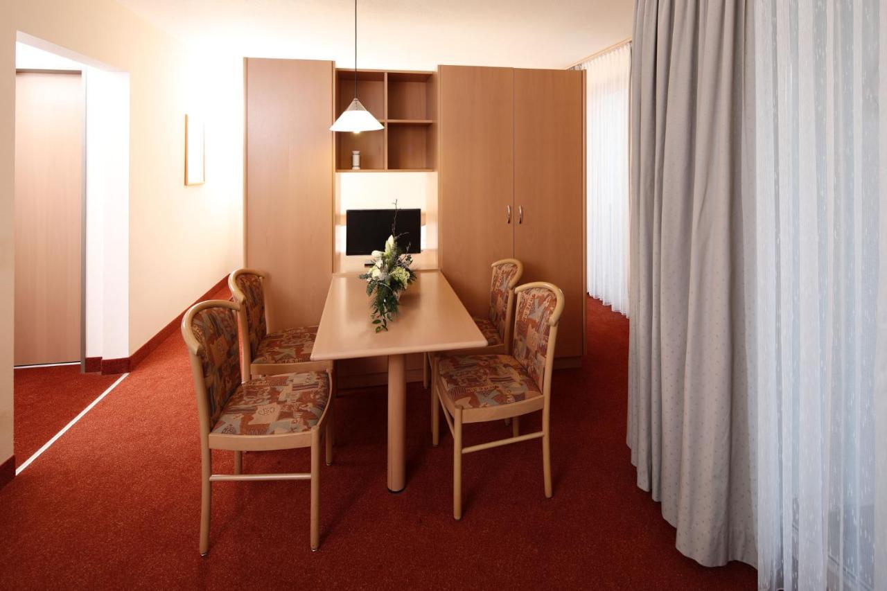 Appartement-Hotel Sibyllenbad Нойальбенройт Екстер'єр фото