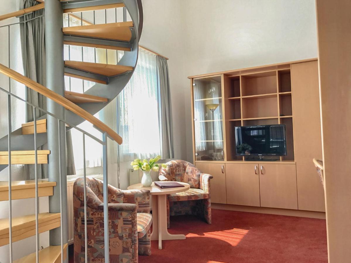 Appartement-Hotel Sibyllenbad Нойальбенройт Екстер'єр фото